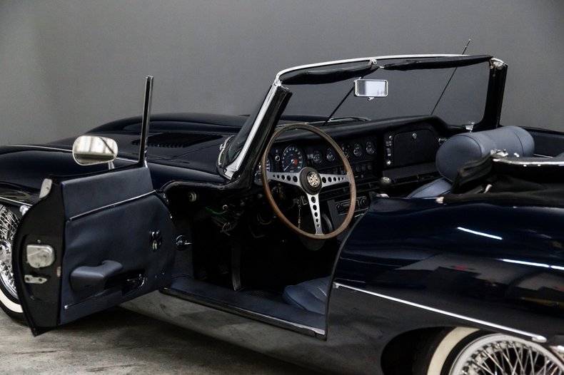 1971 Jaguar E TYPE ROADSTER