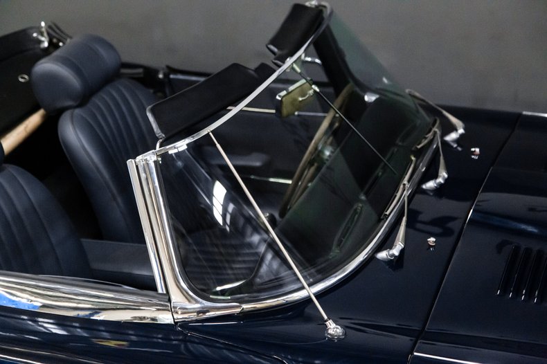 1971 Jaguar E TYPE ROADSTER