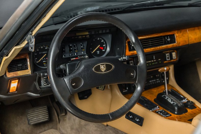 1989 Jaguar XJS BLACK/TAN COUPE