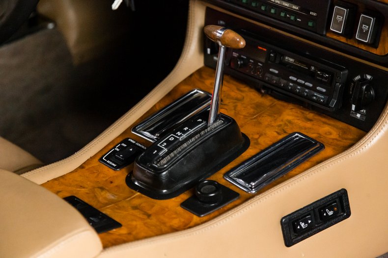 1989 Jaguar XJS BLACK/TAN COUPE