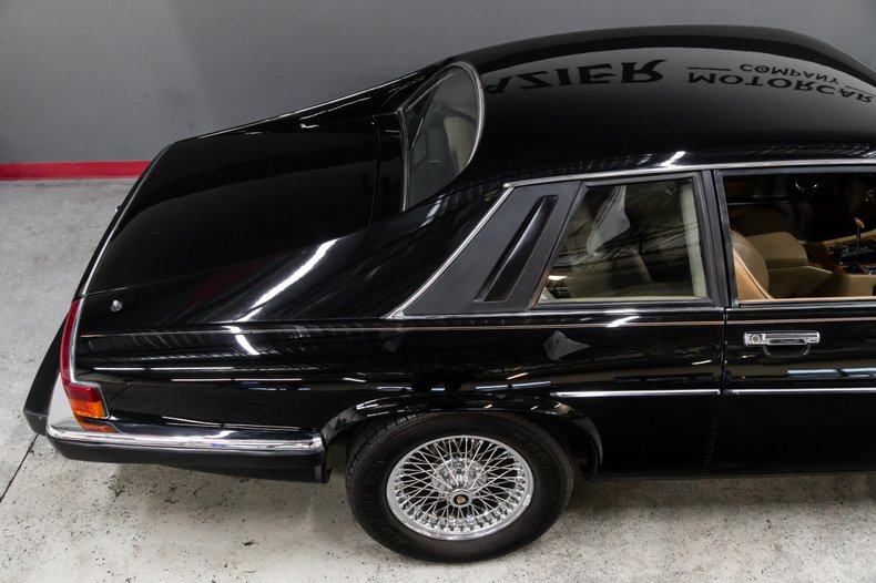 1989 Jaguar XJS BLACK/TAN COUPE