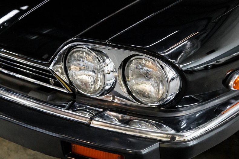 1989 Jaguar XJS BLACK/TAN COUPE
