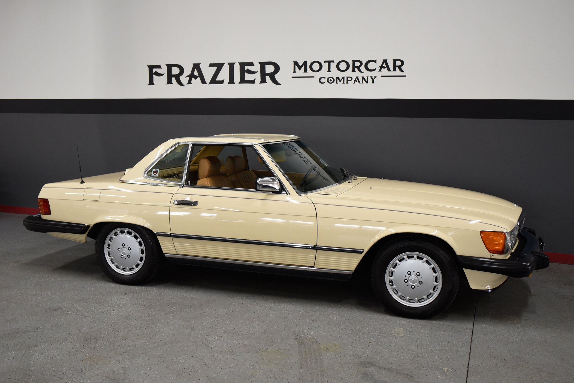 063427 | 1987 Mercedes-Benz 560SL | Frazier Motorcar Company