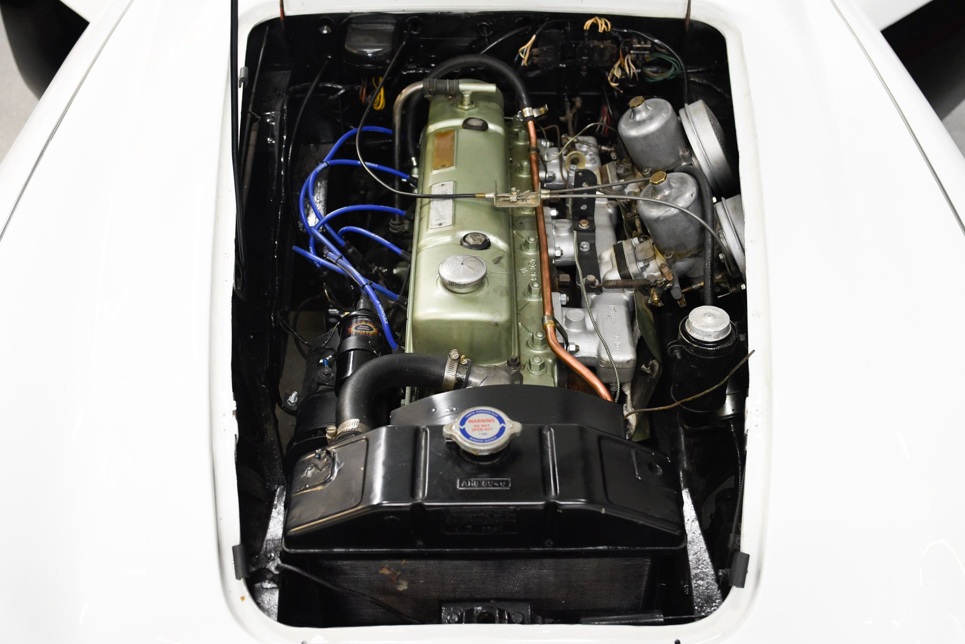 L12479 | 1961 Austin Healey 3000 | Frazier Motorcar Company