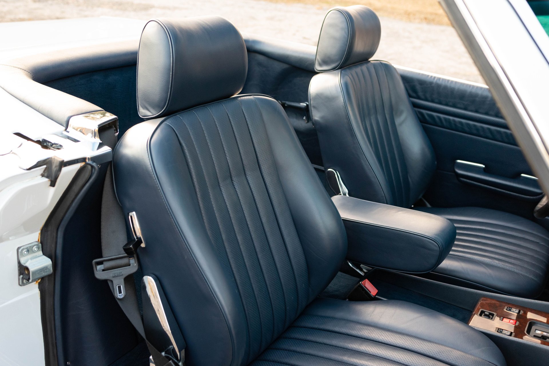 For Sale 1988 Mercedes-Benz 560 SL