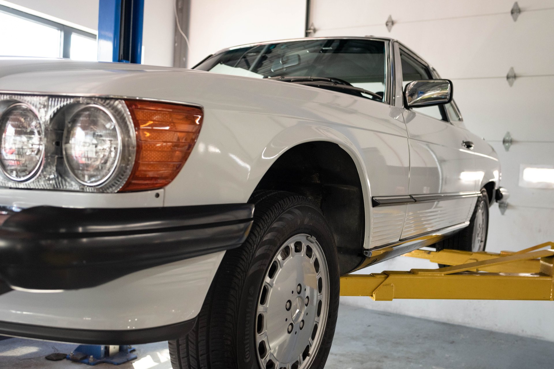 For Sale 1988 Mercedes-Benz 560 SL