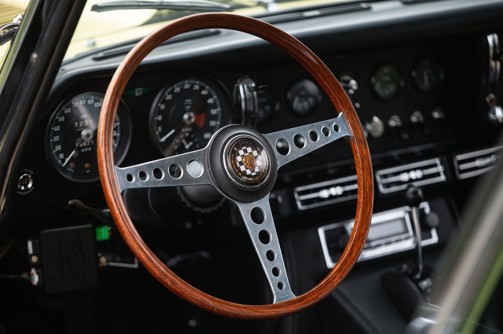 E76500 | 1967 Jaguar XKE 2+2 | Frazier Motorcar Company