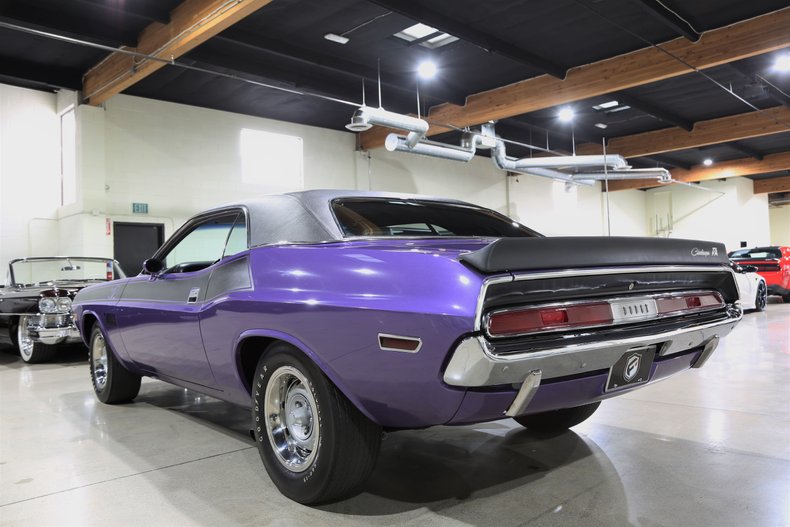 1970 Dodge Challenger T/A 340 Six Pak