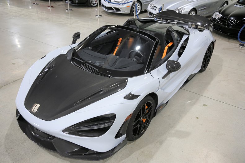 2022 McLaren 765LT