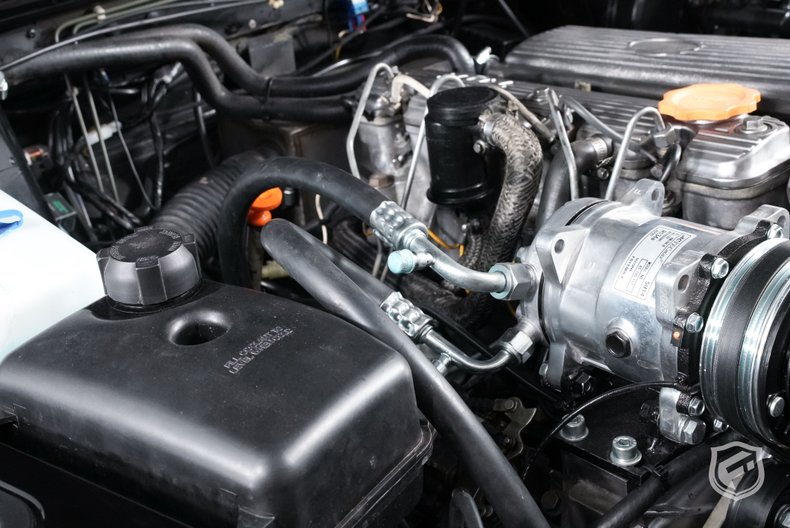 1998 LAND ROVER DEFENDER 110 | Fusion Luxury Motors