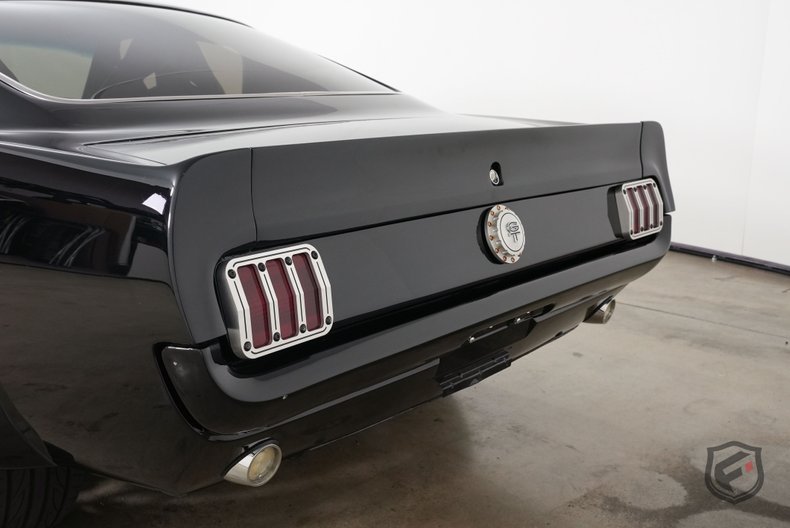 1965 FORD MUSTANG FASTBACK