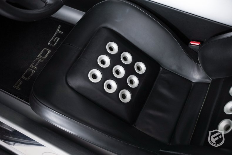 2006 FORD GT