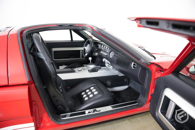 2006 FORD GT