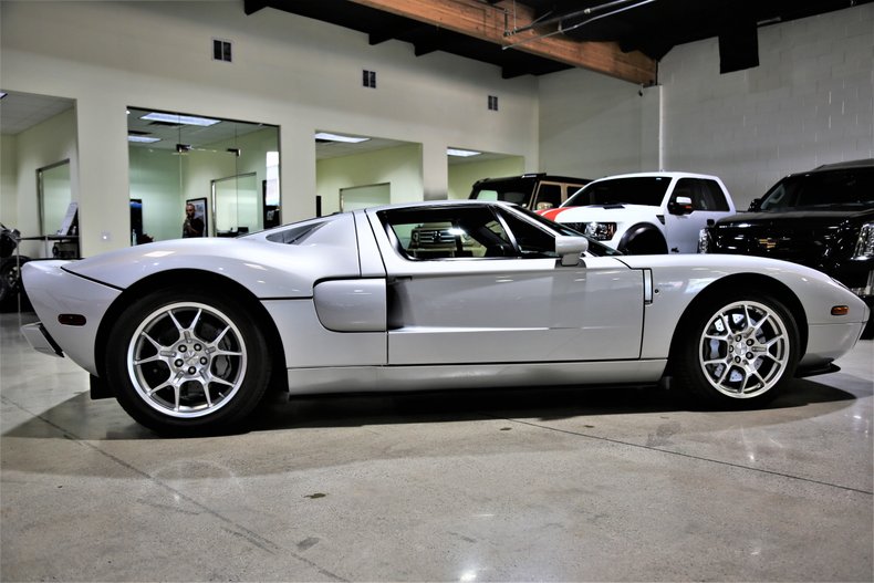 2005 Ford GT