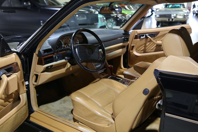 1990 Mercedes-Benz 560