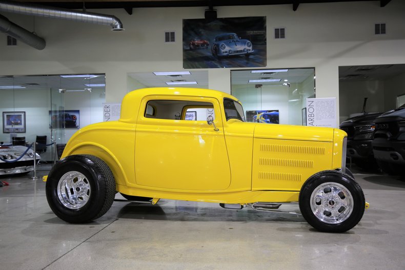 1932 ford 3 window deuce coupe