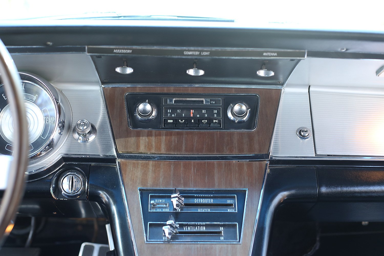 1964 Buick Riviera Console Leatherette Set for Standard Interior 