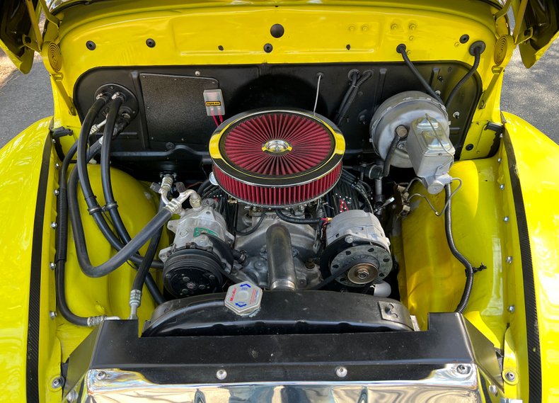 1952 Chevrolet 3100 32