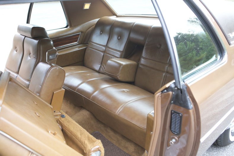 1972 Cadillac DeVille 30