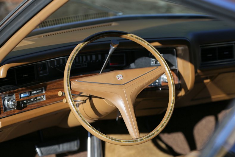 1972 Cadillac DeVille 26