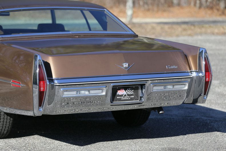 1972 Cadillac DeVille 9