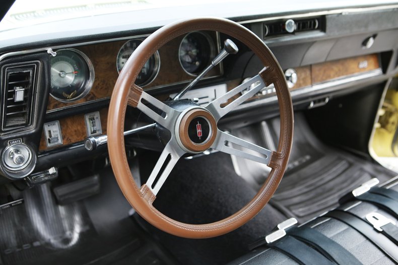 1970 Oldsmobile 442 23