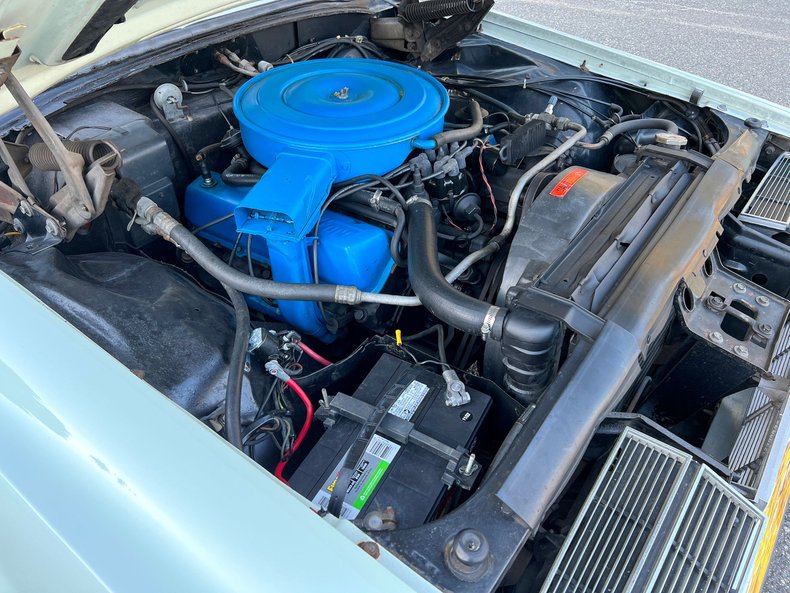 1969 Ford Thunderbird 34