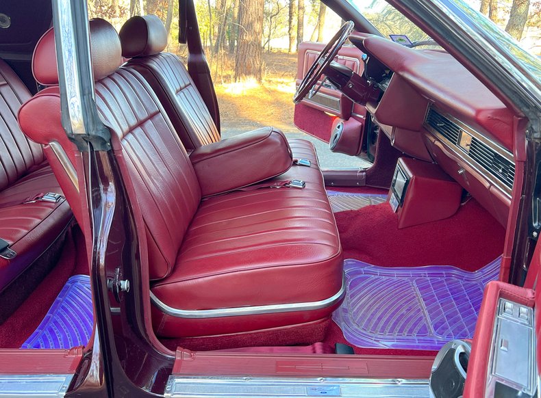 1969 Lincoln Continental 34