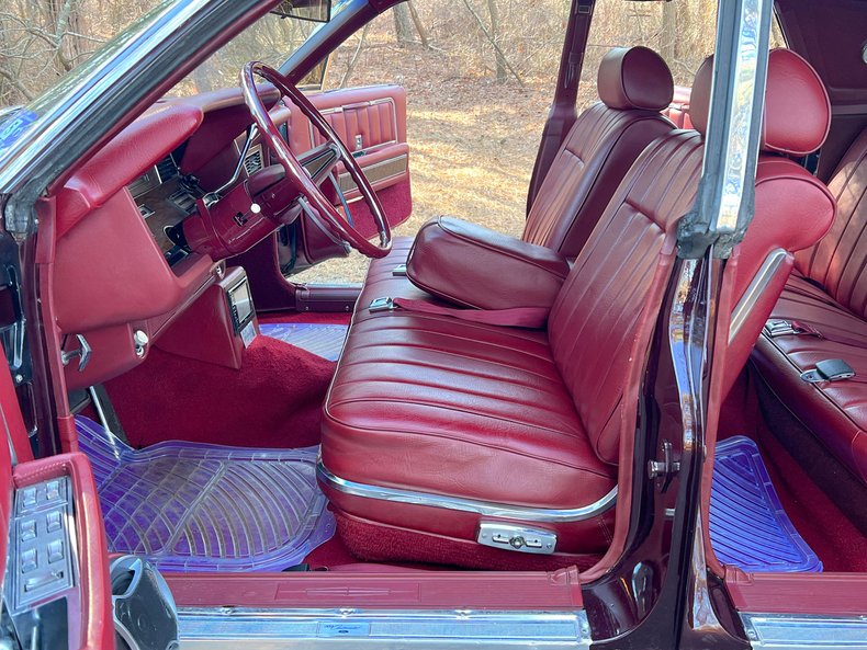 1969 Lincoln Continental 29