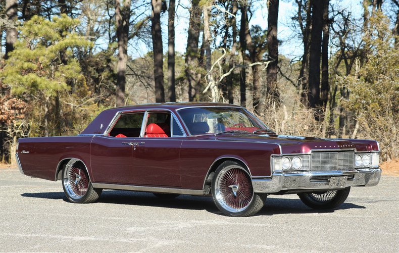 1969 Lincoln Continental 18