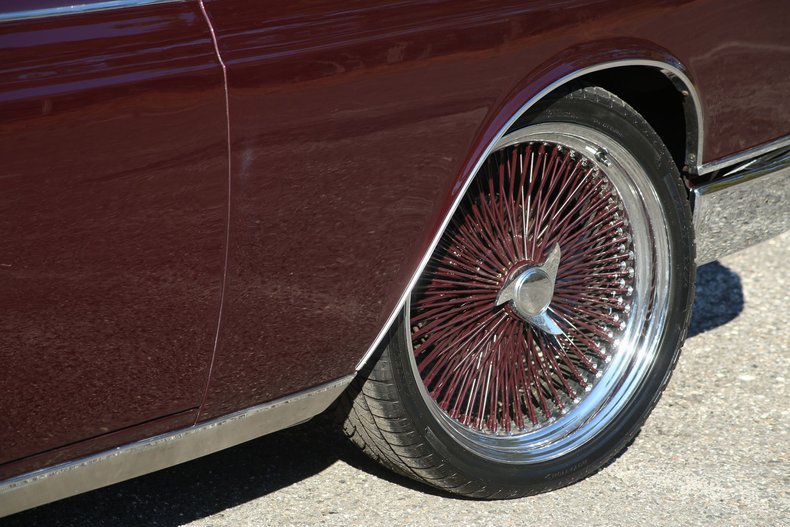 1969 Lincoln Continental 13