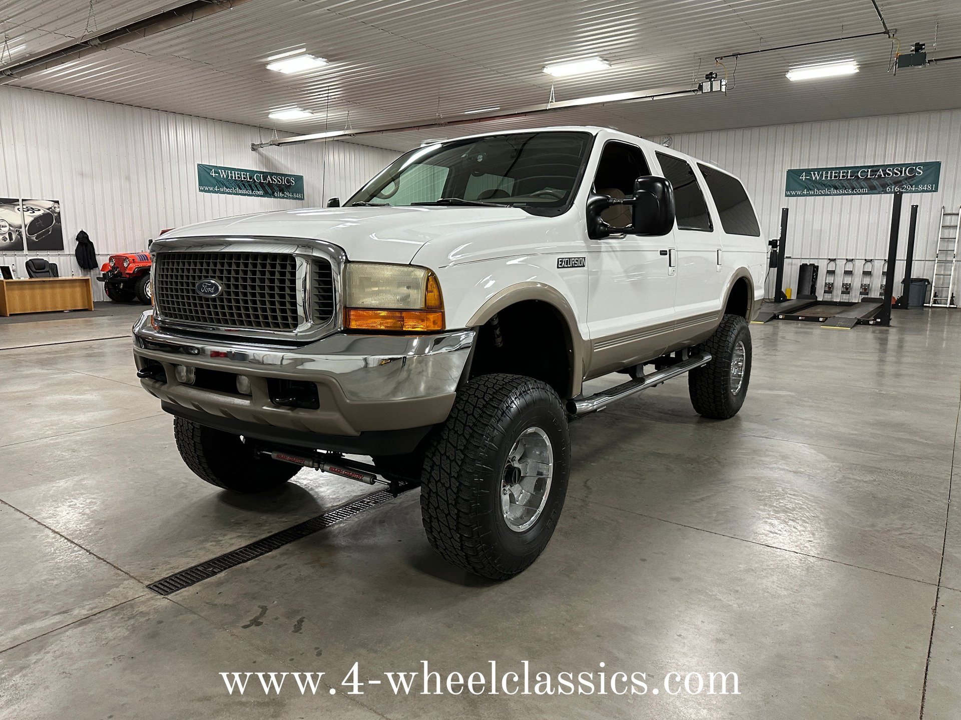 2001 excursion limited tire size