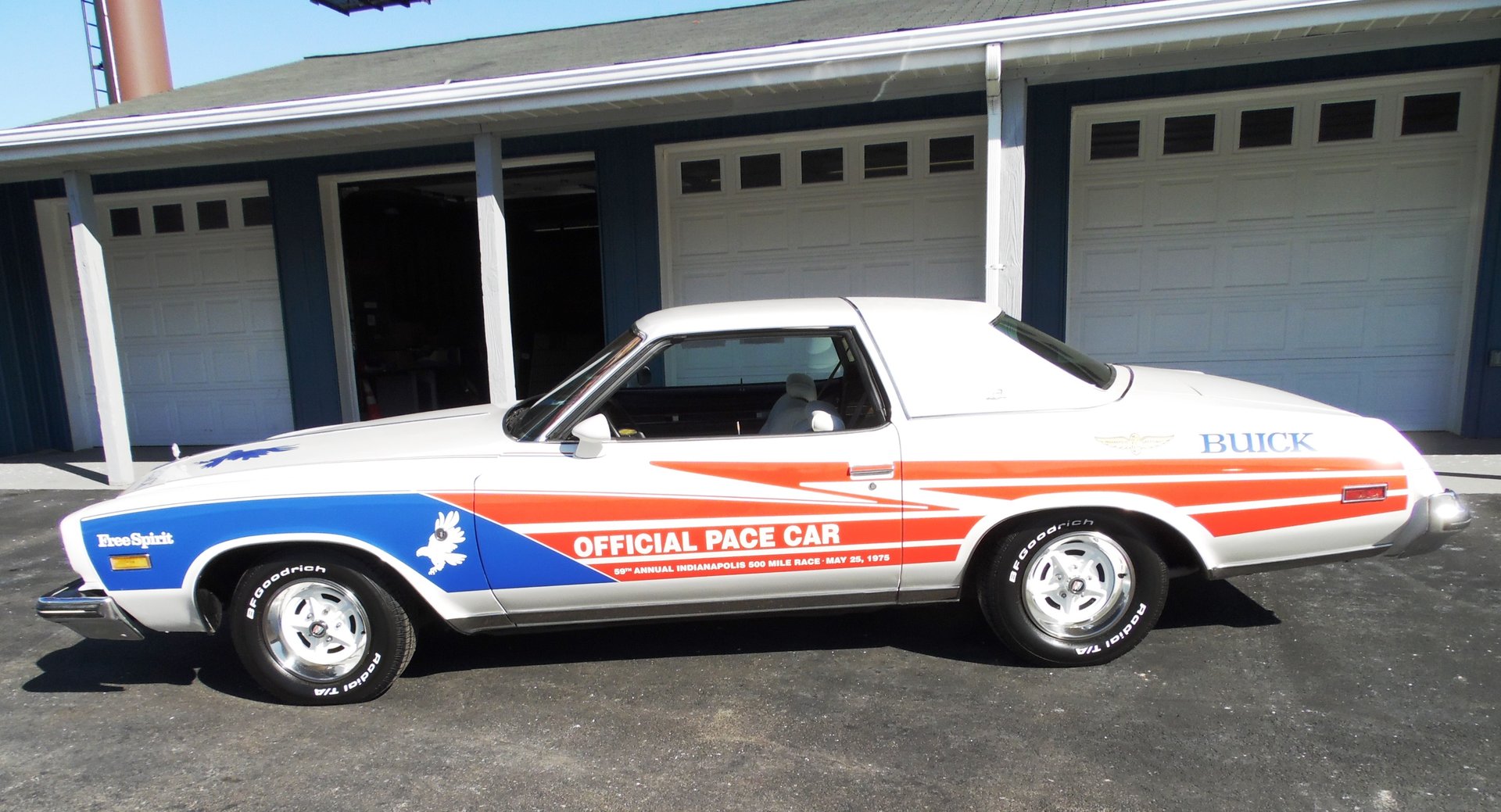 1975 buick regal pace car replica