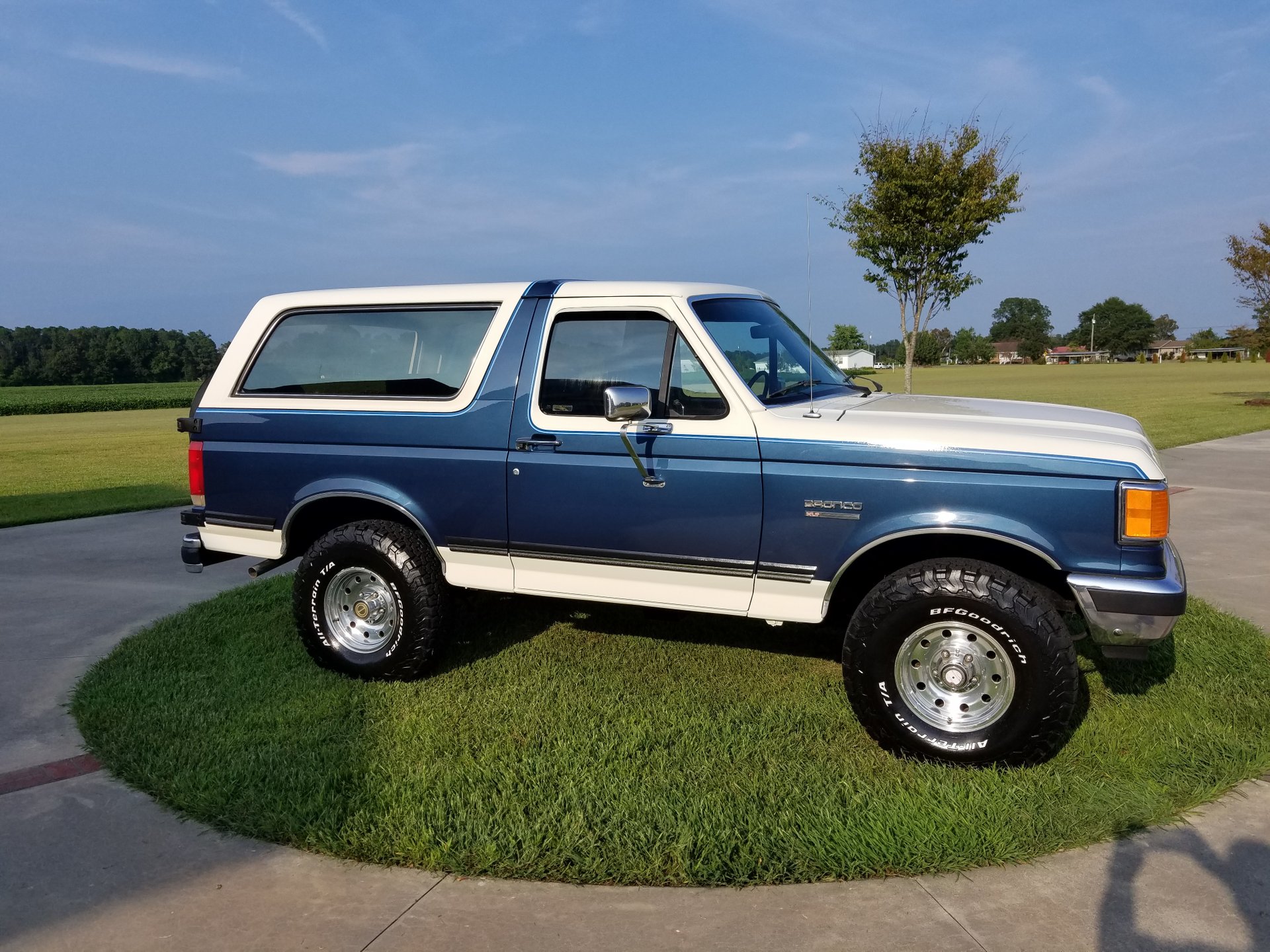 1987 ford bronco xlt