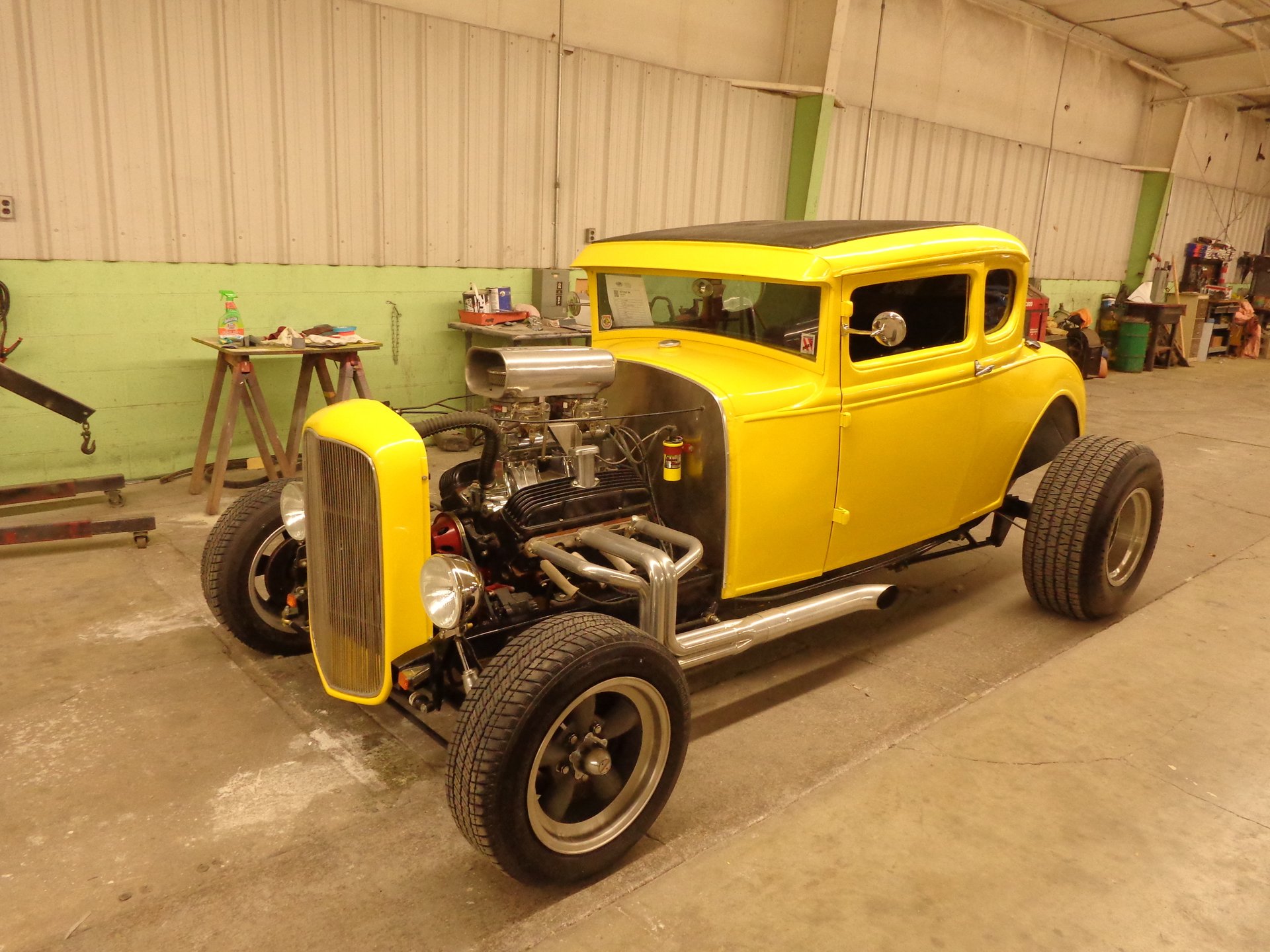1929 ford 5 window coupe