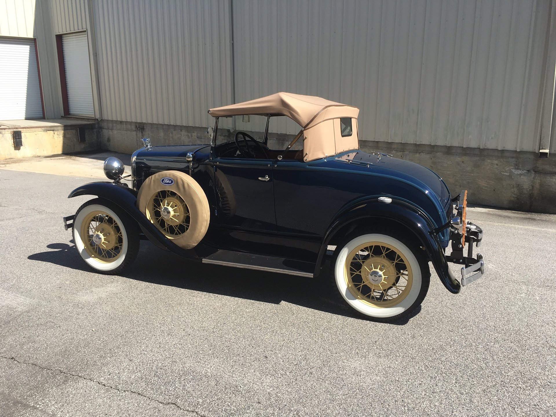 1930 ford model a roadster deluxe