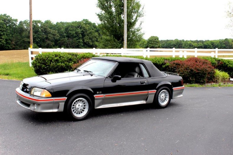 1988 Ford Mustang GT Convertible