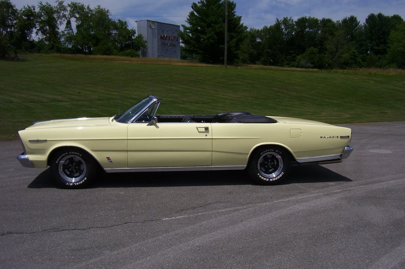 1966 Ford Galaxie 500 XL