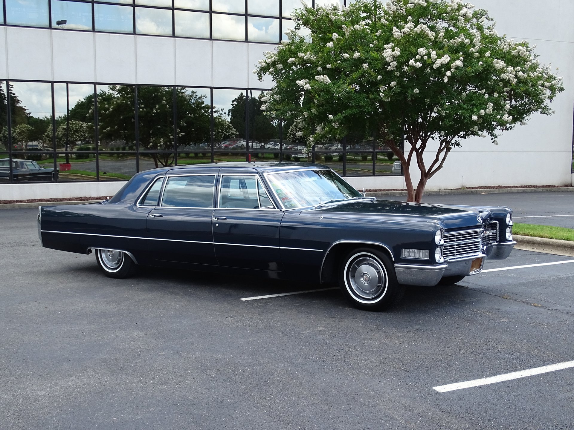 1966 cadillac fleetwood limousine