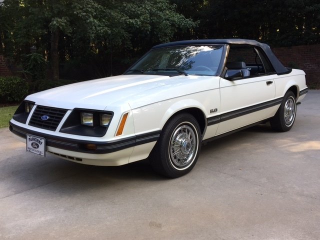 1983 ford mustang glx