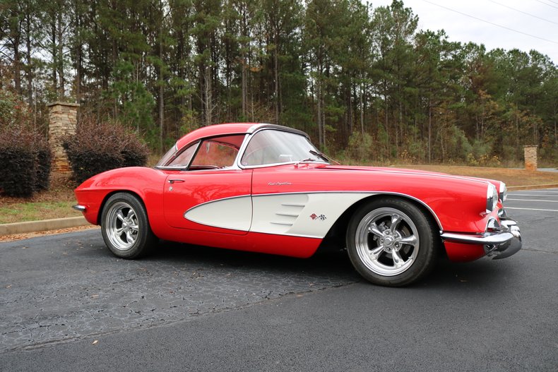 1961 Chevrolet Corvette 