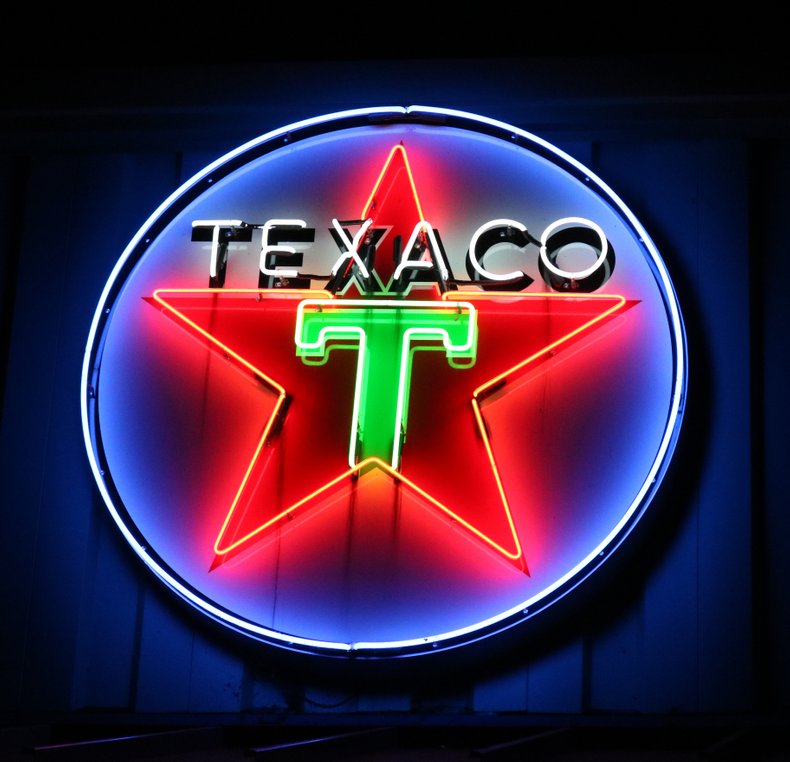 Texaco Neon Sign | GAA Classic Cars