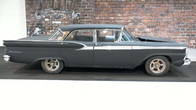 1959 Ford Fairlane 