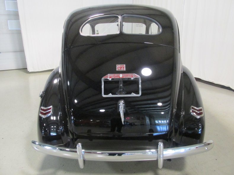 1940 ford deluxe sedan