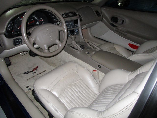 2004 chevrolet corvette commemorative edition