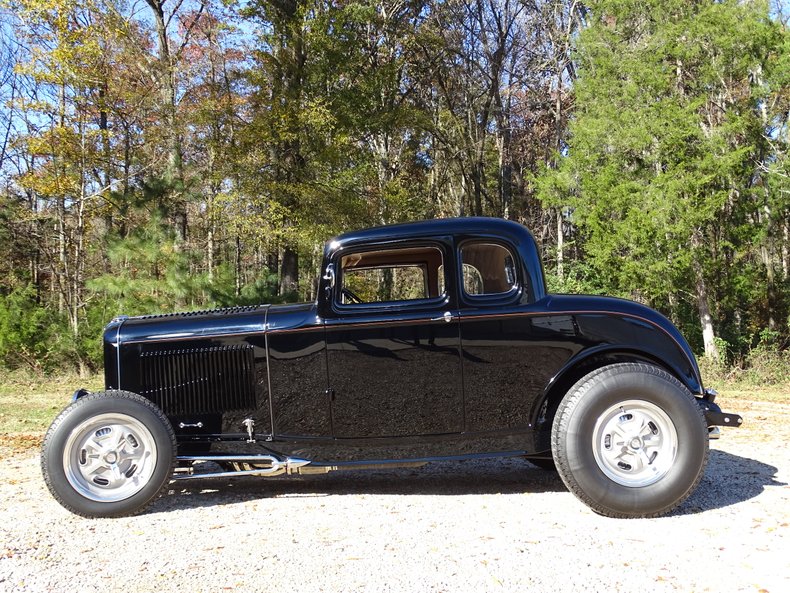 1932 Ford 5 Window Coupe 