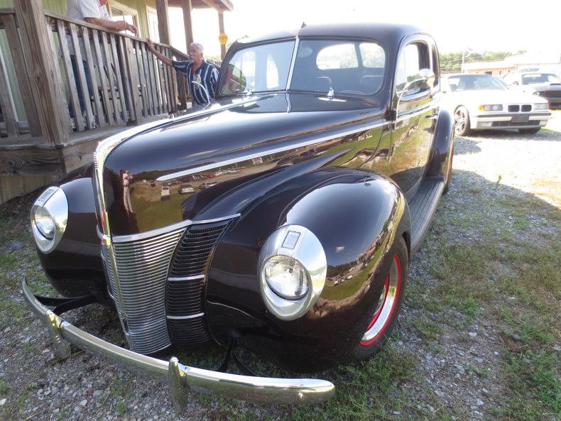 1940 Ford Deluxe 
