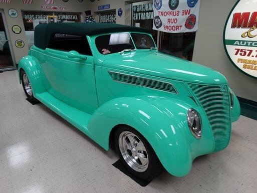 1937 Ford Cabriolet 