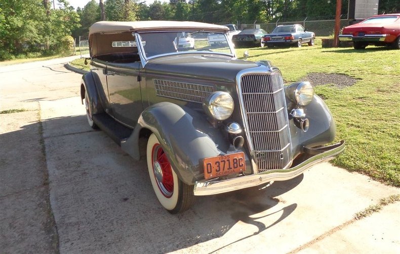 1935 Ford Phaeton 