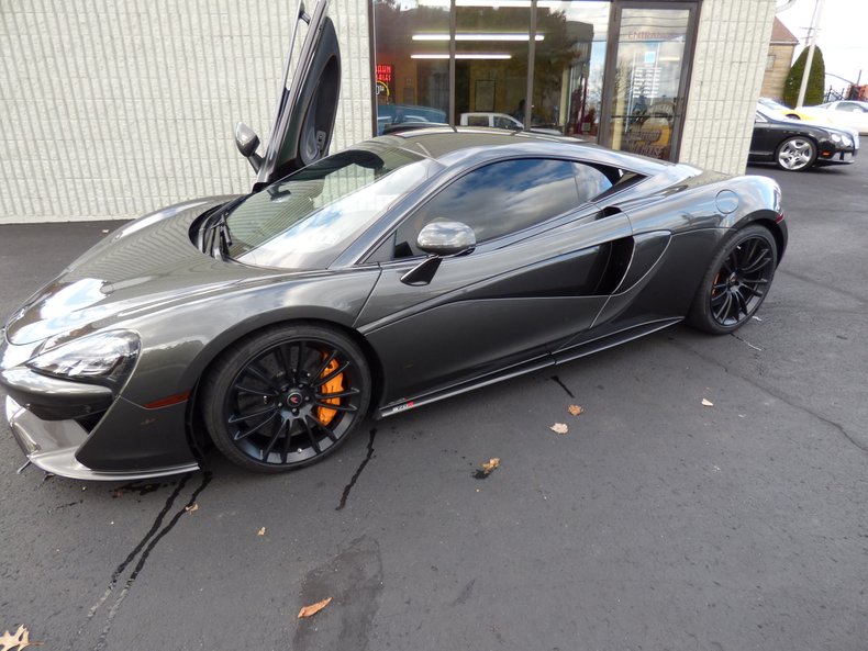 2017 McLaren 570S Coupe 